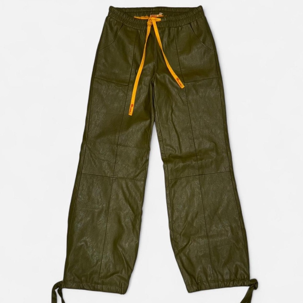 When Smoke Clears Olive Faux Leather Satin Lined Pants Size 32 Rare